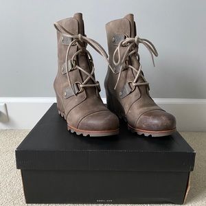 Woman’s Sorel Joan of Arctic Wedge Mid Boot